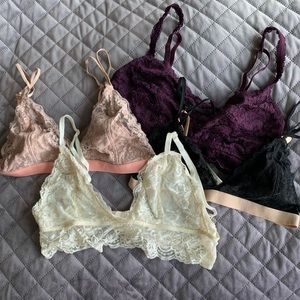 Four lacy bralettes! Like new!